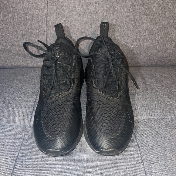 Nike Women’s Air Max 270 Black Shoes - Picture 6 of 7